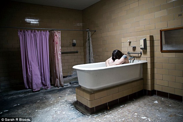 Miru Kims Naked City Spleen - Por Homme - Contemporary 
