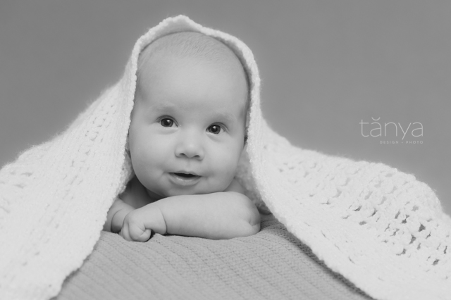 Baby-Portraits-At-Home-3