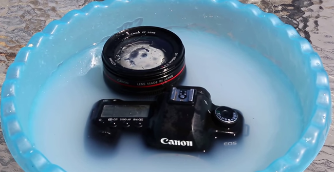 How to Clean a Camera Lens | Quick and Easy Solutions