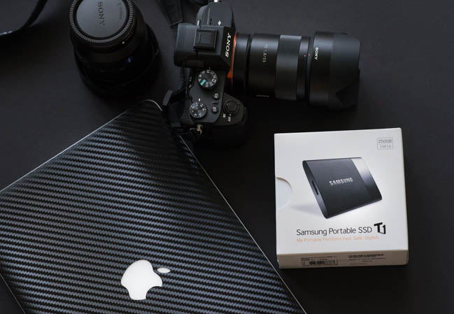 samsung-SSD-HD-external-drive-backup-storage-sony-a7-macbook-apple-photography-slrlounge