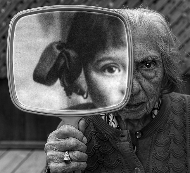 Tony Luciani Creates Rehabilitative Portraits of His Elderly Mother