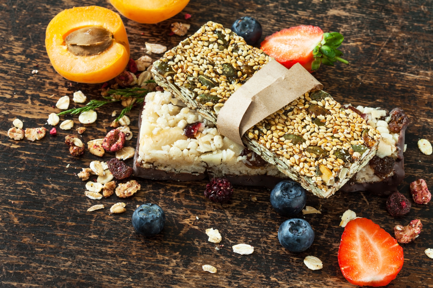 Wedding Photographer Tips: 8 Healthy Snacks To Pack For Long Shooting Days