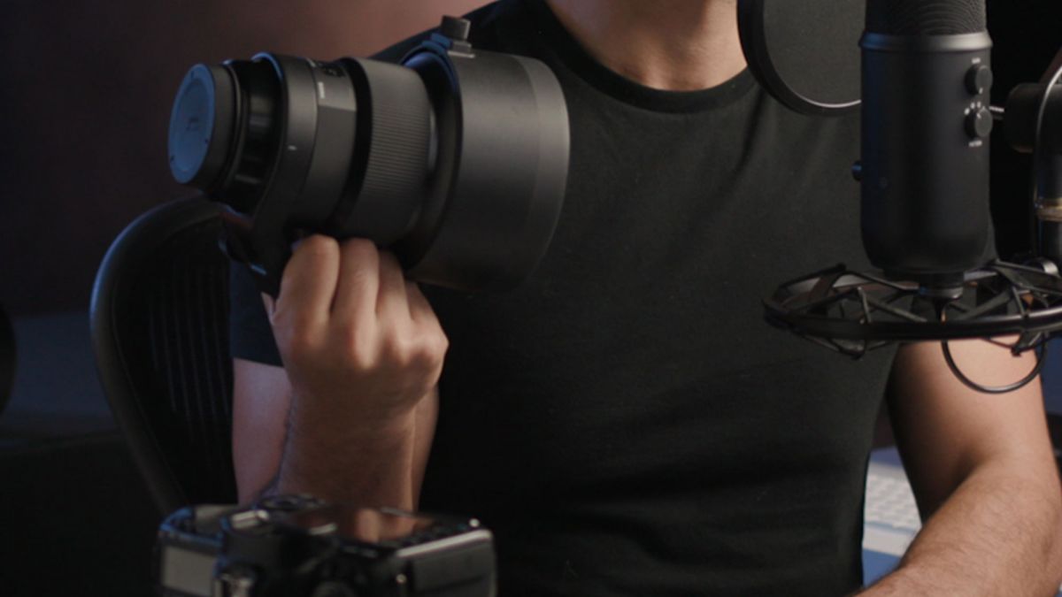 Sigma Art 105mm 1.4 Review and User Guide (Video)