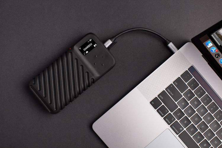 gnarbox 2.0 connected via usb c