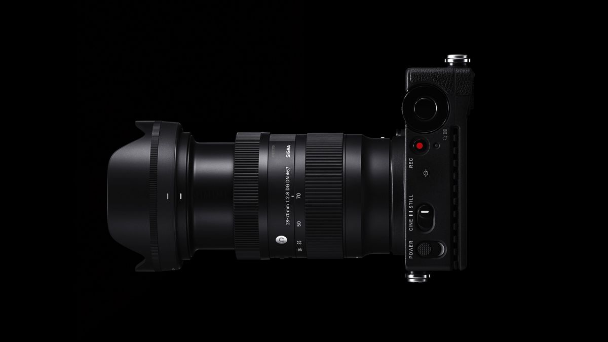 Sigma Announces The 28-70mm DG DN Contemporary Lens for Mirrorless