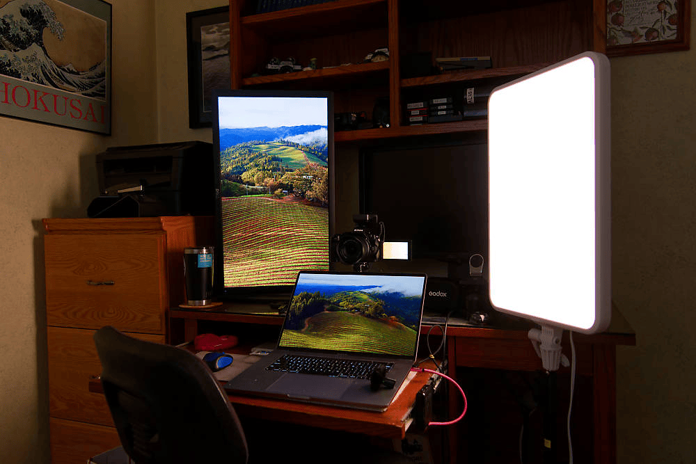 Godox LITEMONS LP800Bi Review | A Vertical LED Light Panel For The