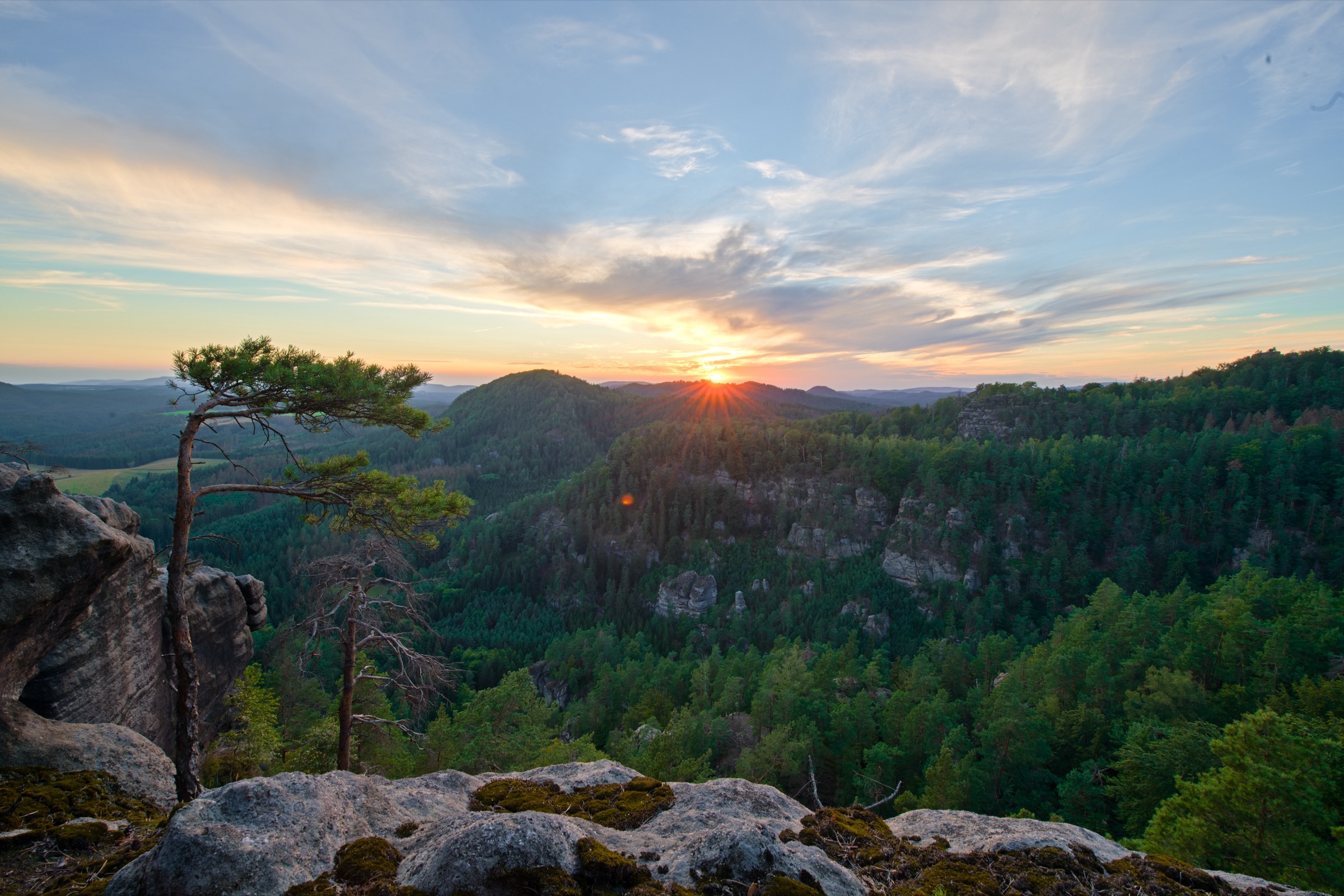 Zoner Studio Exposure Bracketing HDR result — landscape with balanced highlights and shadows